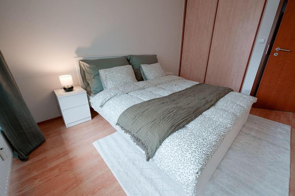 U Metra, 4 Hoste, Parking Free, Blizko O2 Arena Apartmán Prague