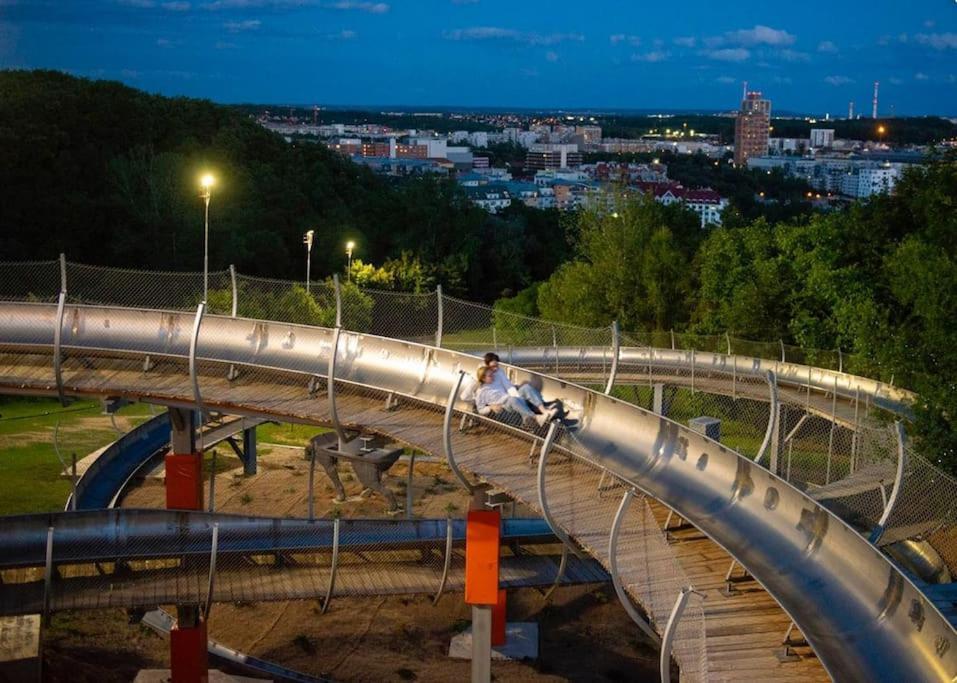 U Metra, 4 Hoste, Parking Free, Blizko O2 Arena Apartmán