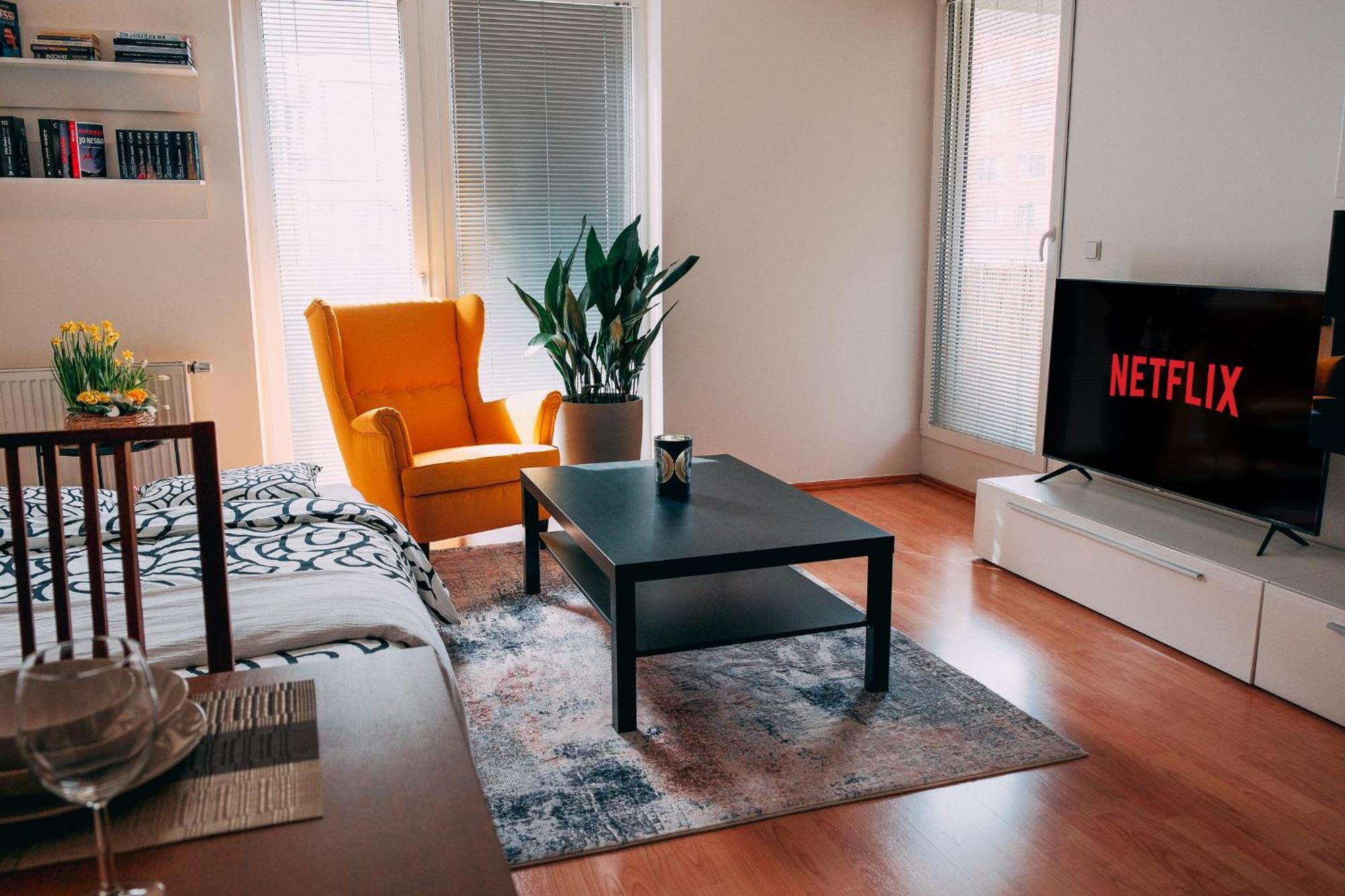 U Metra, 4 Hoste, Parking Free, Blizko O2 Arena Praga